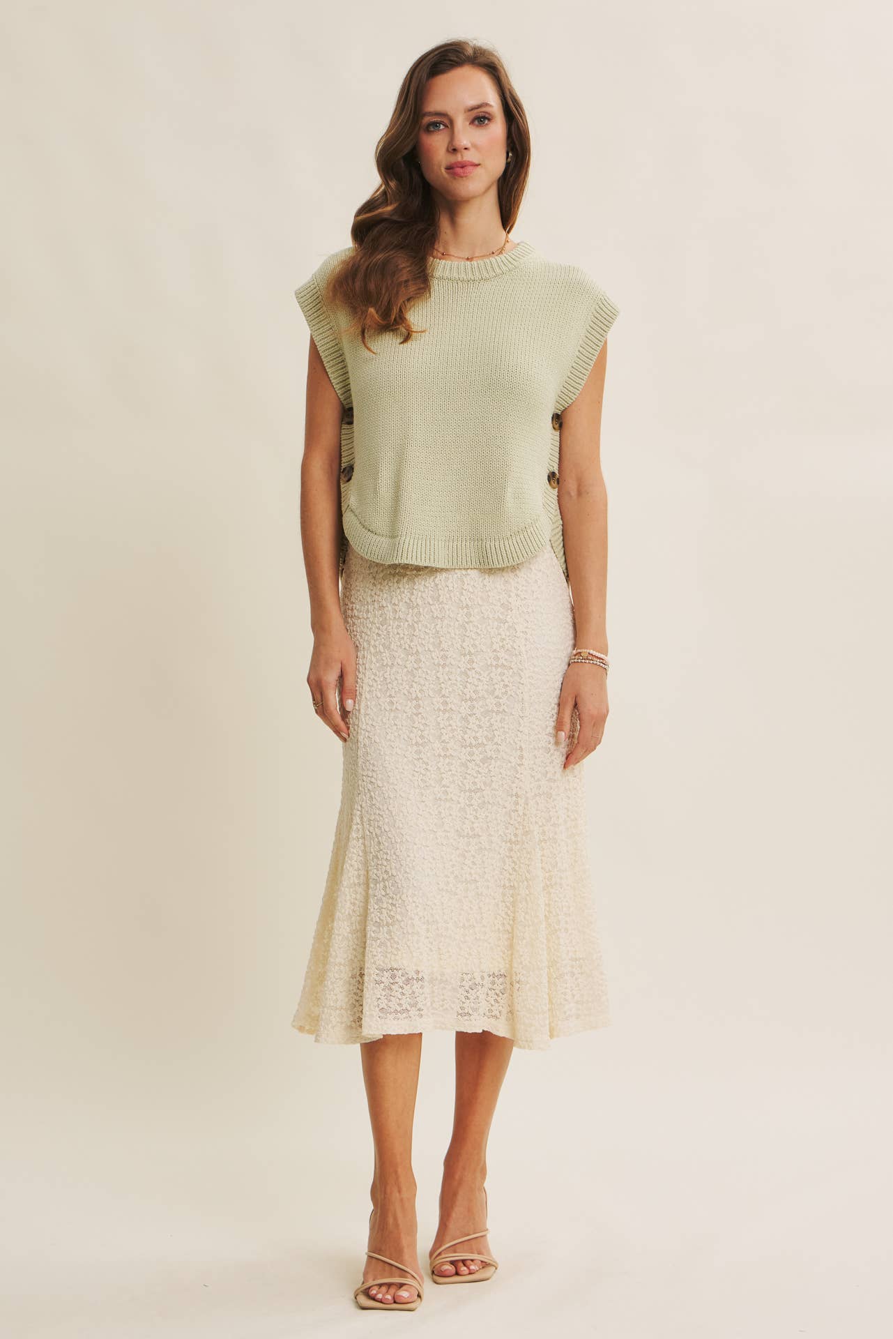 ALL-YEAR ROUND ESSENTIAL SIDE BUTTON SWEATER VEST TOP