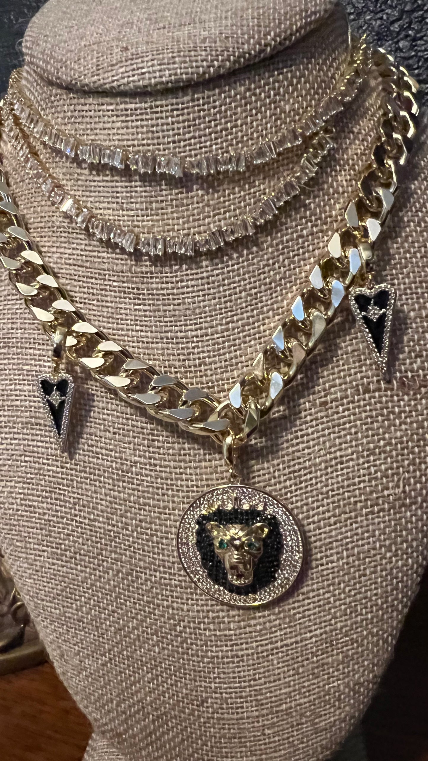 The Jag Necklace