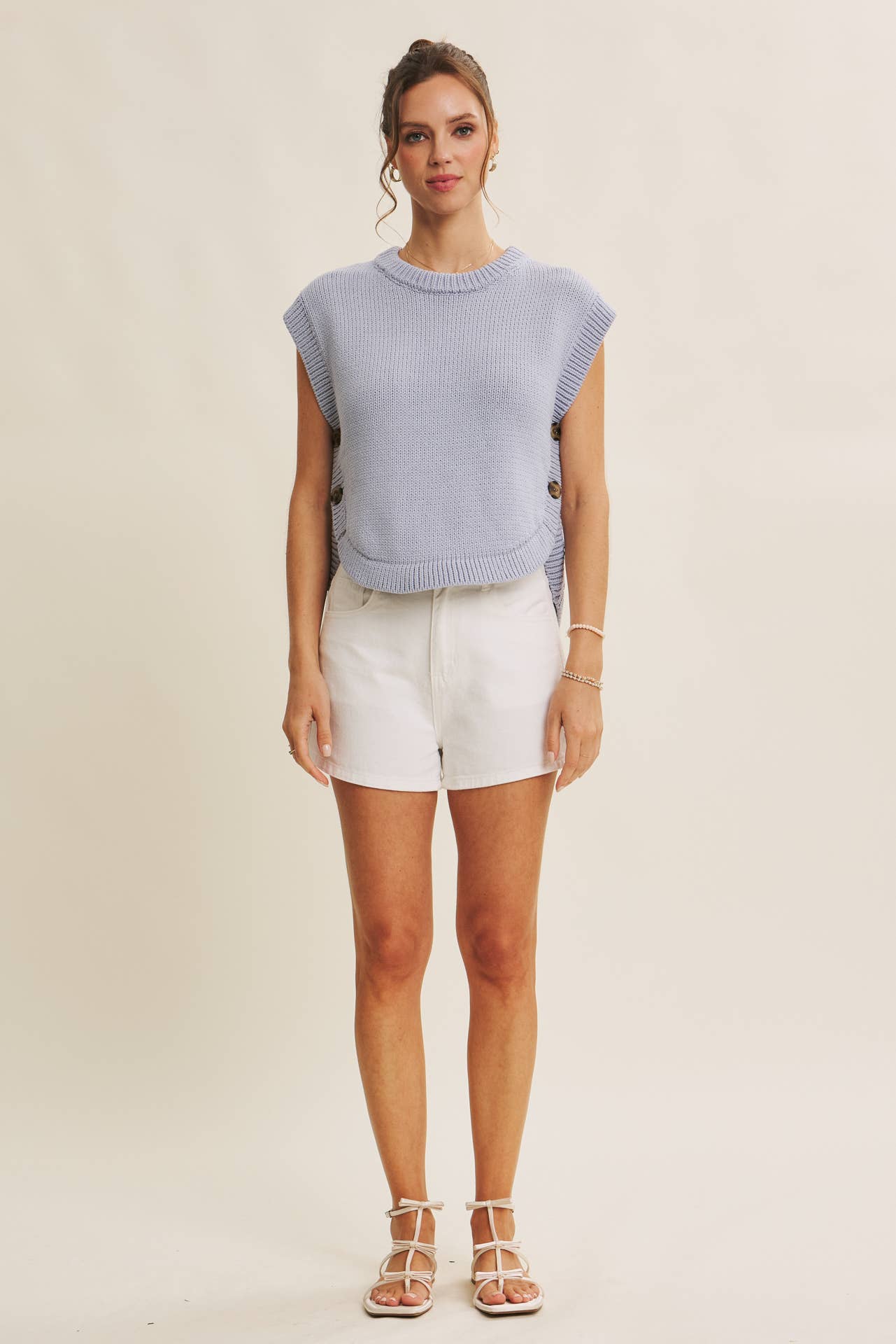 ALL-YEAR ROUND ESSENTIAL SIDE BUTTON SWEATER VEST TOP