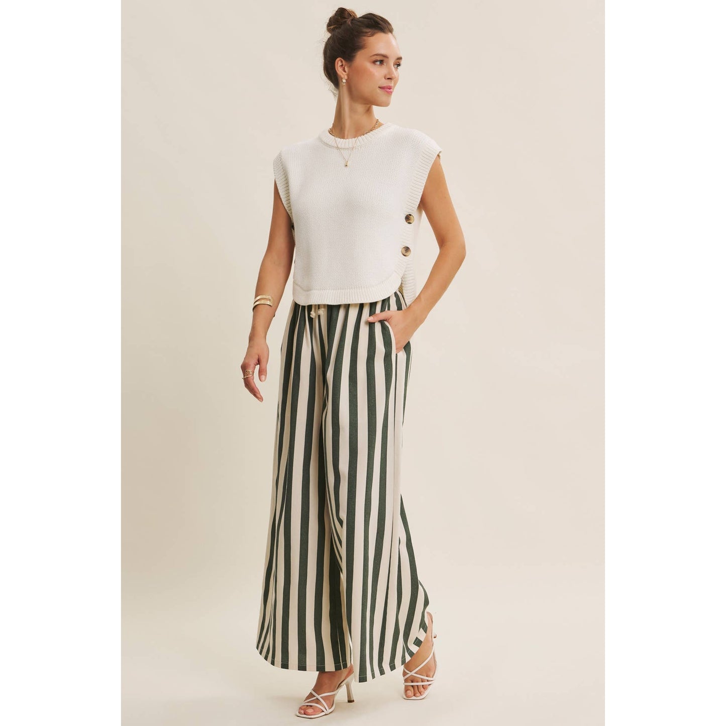 ALL-YEAR ROUND ESSENTIAL SIDE BUTTON SWEATER VEST TOP
