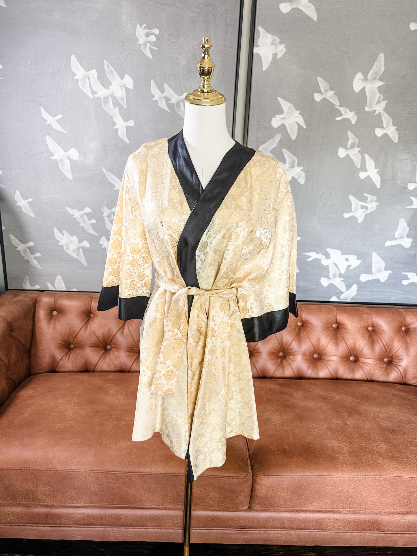 Vintage yellow rose robe