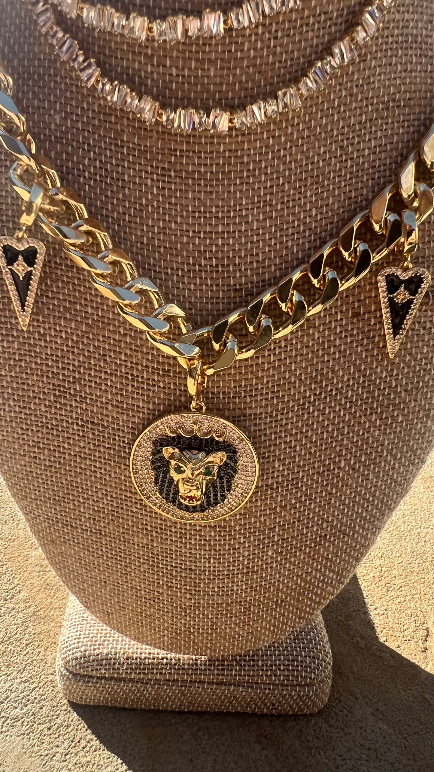 The Jag Necklace