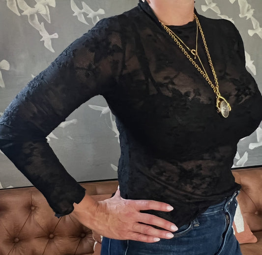 Chelsea Long Sleeved Lace Top