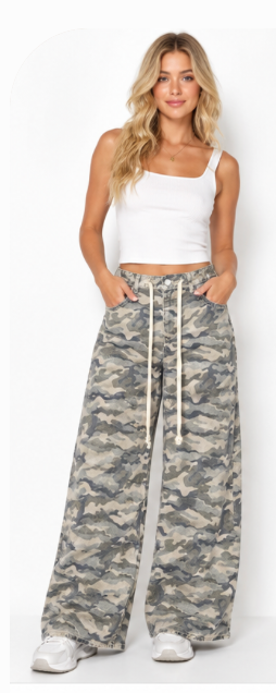 Relaxed Camo Pants