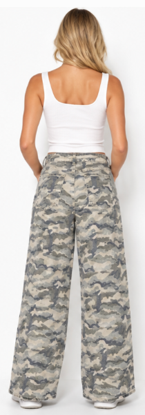 Relaxed Camo Pants